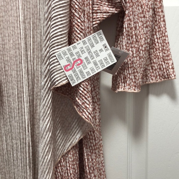 Shirley - Picture 2 of 3